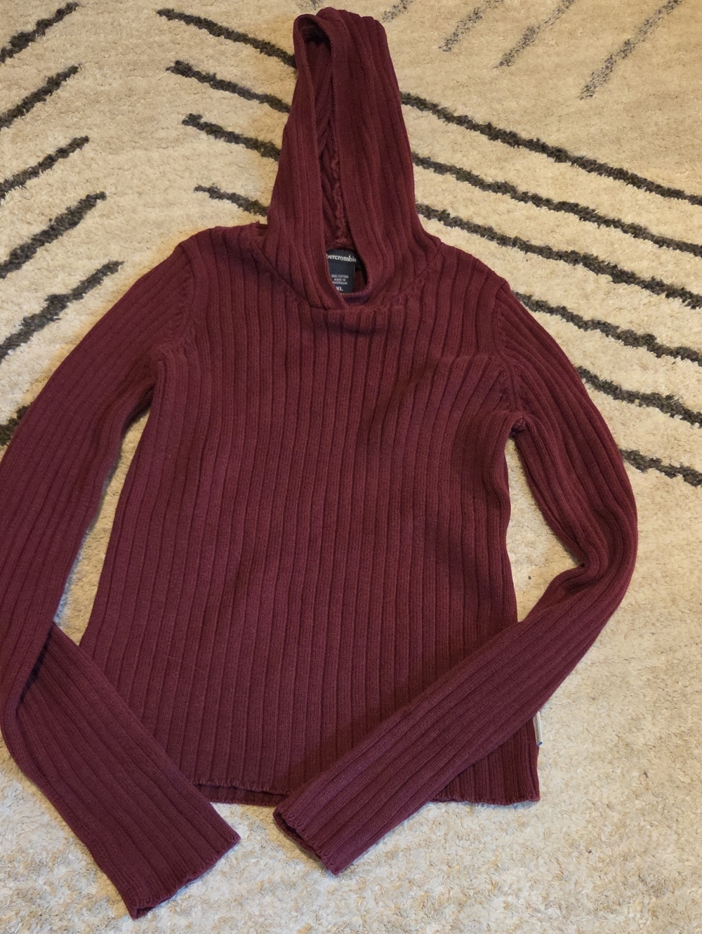 Abercrombie & Fitch Ribbed Hooded Turtleneck Sweater in Burgundy